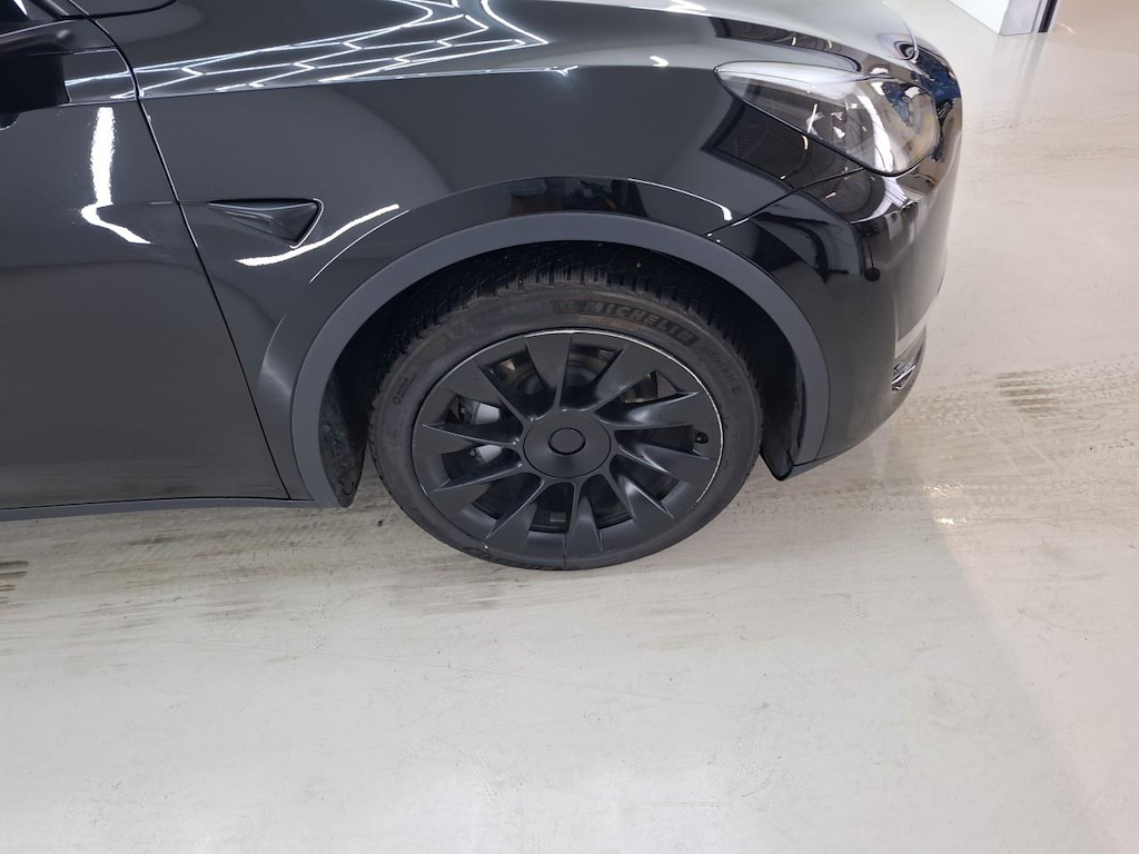 Foto 41 van Tesla Model Y