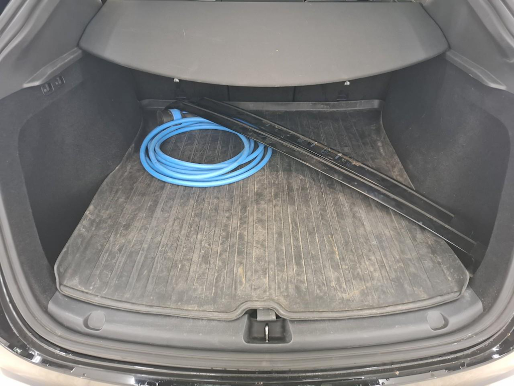 Foto 10 van Tesla Model Y