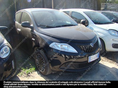 Comprar LANCIA LANCIA YPSILON (PC) 1.0 FIREFLY 70CV HYBRID ORO FP en Ayvens Carmarket