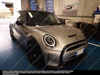 Kúpiť MINI MINI MINI COOPER SE ESSENTIAL na Ayvens Carmarket