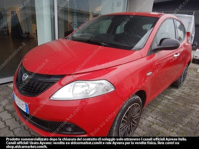 Kaufe LANCIA LANCIA YPSILON (PC) 1.0 FIREFLY 70CV HYBRID ORO FP bei Ayvens Carmarket