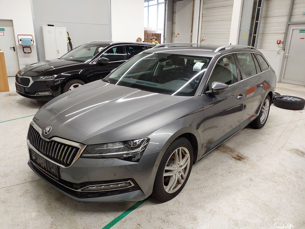 Skoda Superb 150 PS TDI STYLE 7-GANG DSG COMBI