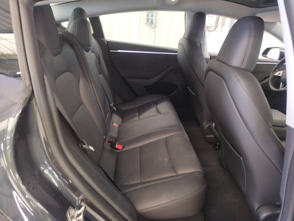 Tesla Model 3 Long-Range Dual Motor AWD