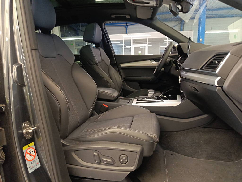 Audi Q5 50 TFSI e 299ch S line quattro S tronic 7