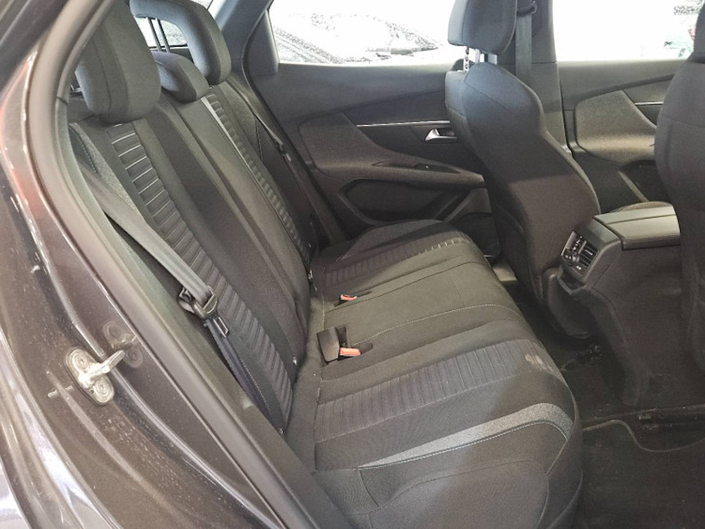 Peugeot 3008 Plug-in Hybrid 180ch Active Pack e-EAT8