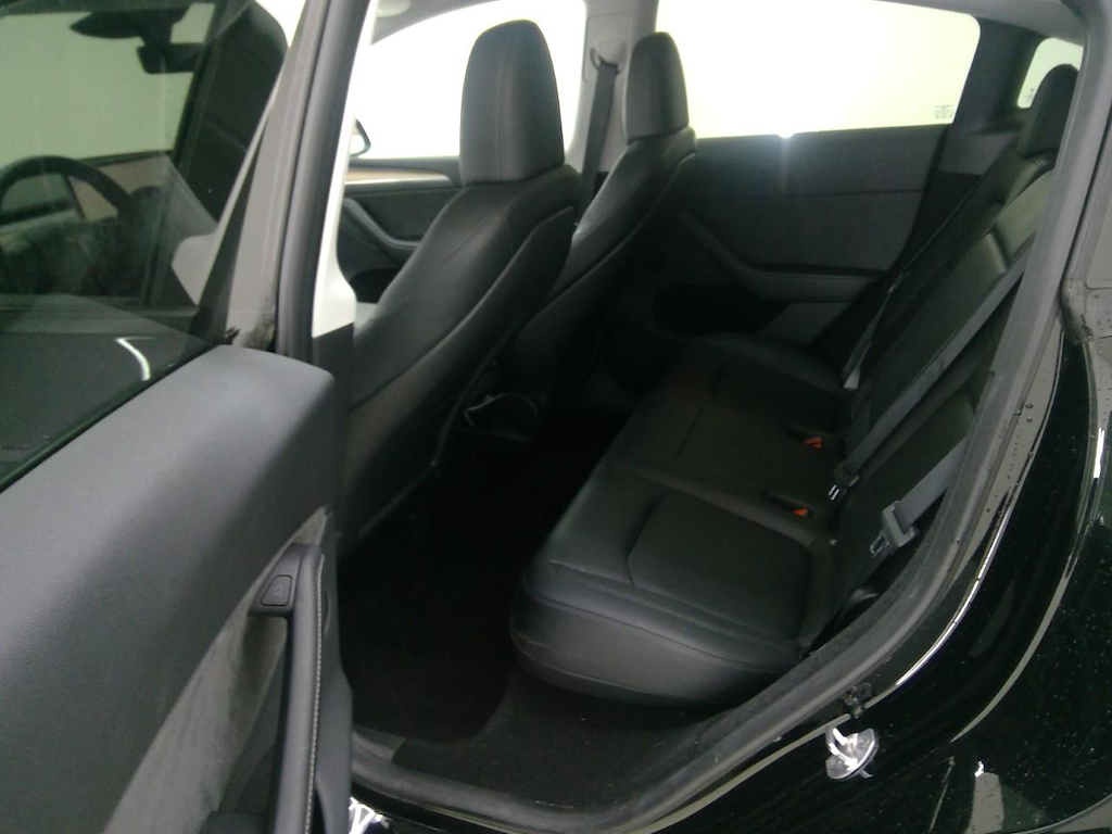 Foto 5 van Tesla Model Y