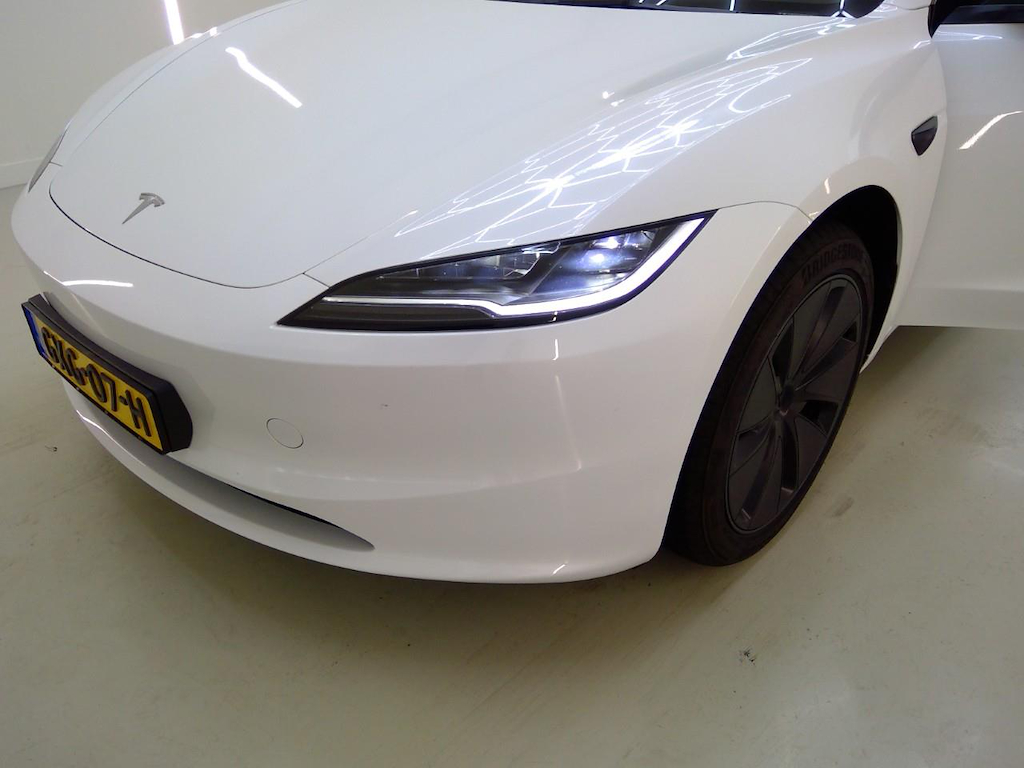 Foto 27 van Tesla Model 3