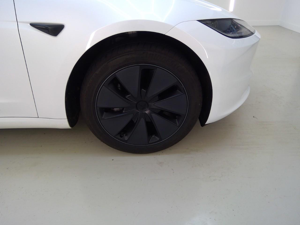 Foto 32 van Tesla Model 3