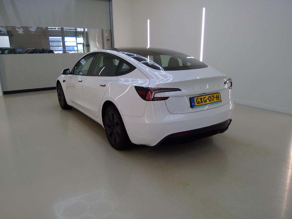 Foto 6 van Tesla Model 3