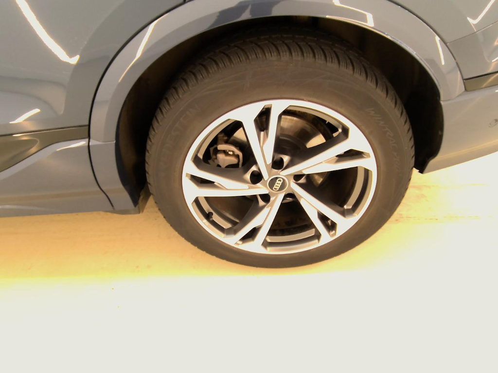 Foto 14 van Audi Q6 e-tron