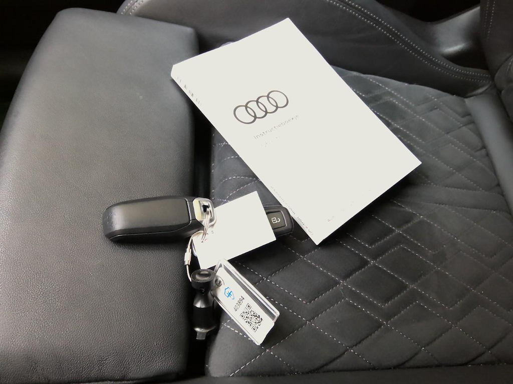 Foto 18 van Audi Q6 e-tron