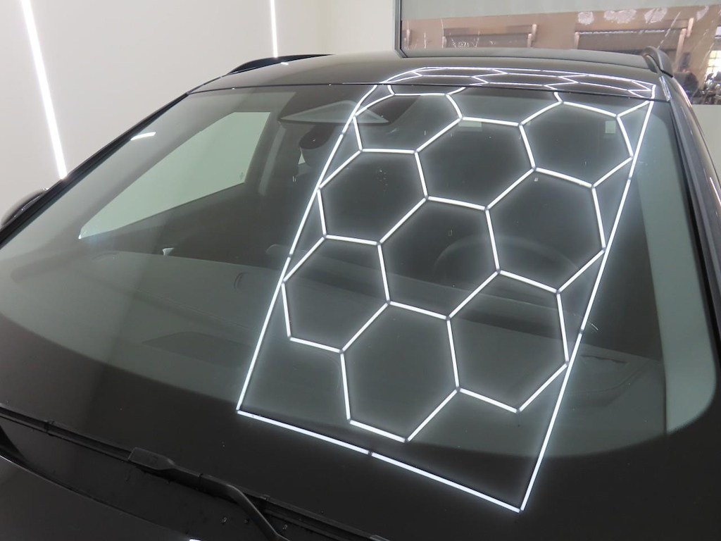Foto 15 van Audi Q6 e-tron