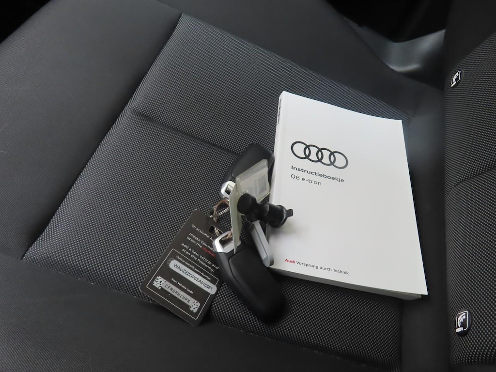 Foto 17 van Audi Q6 e-tron