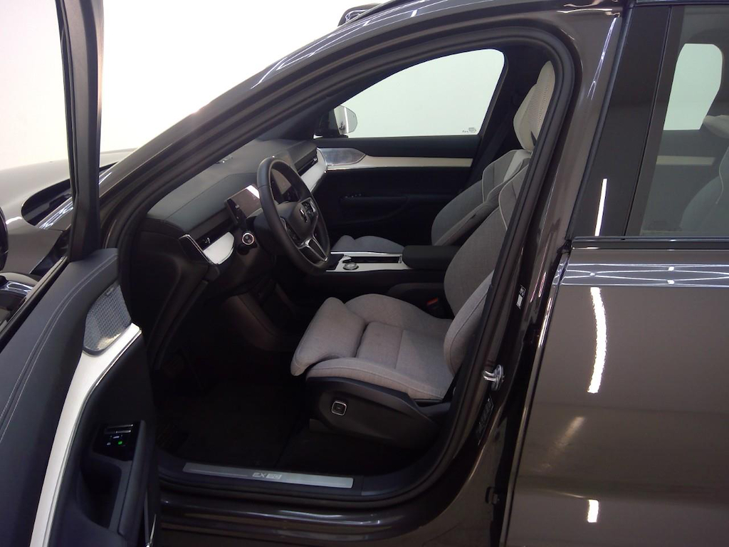 Foto 8 van Volvo EX90