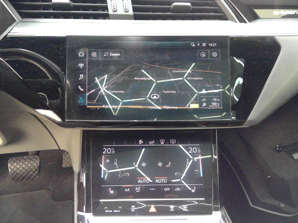 Foto 13 van Audi e-tron