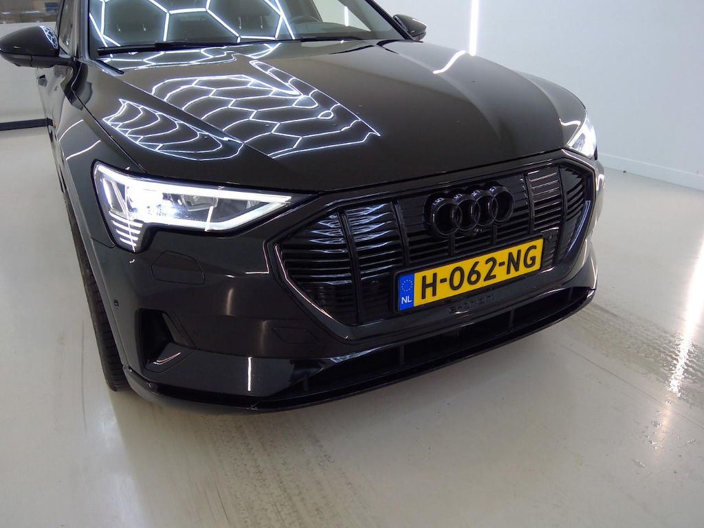 Foto 29 van Audi e-tron