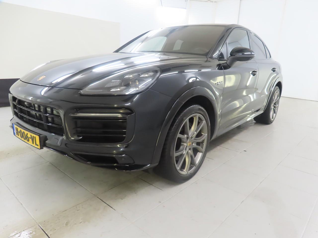 Porsche Cayenne Coupe 3.0 V6 E-Hybrid Tiptronic 5d - REAR SPOILER MECHANISM BROKEN