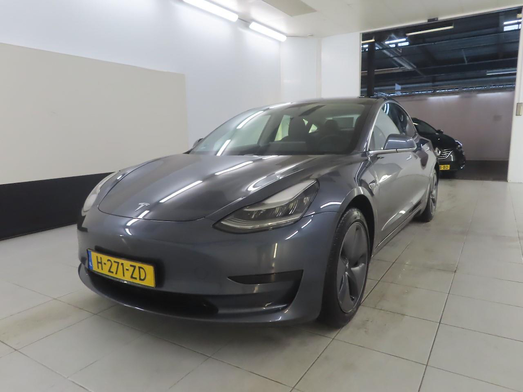 Tesla Model 3 Standard Range Plus RWD 4d