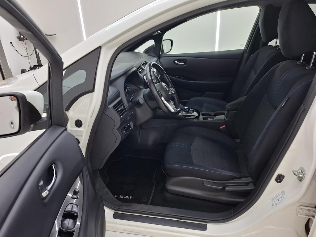 Foto 7 van Nissan Leaf