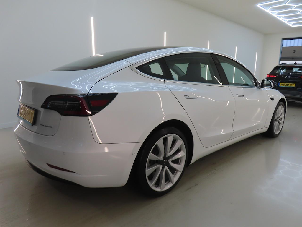 Foto 4 van Tesla Model 3
