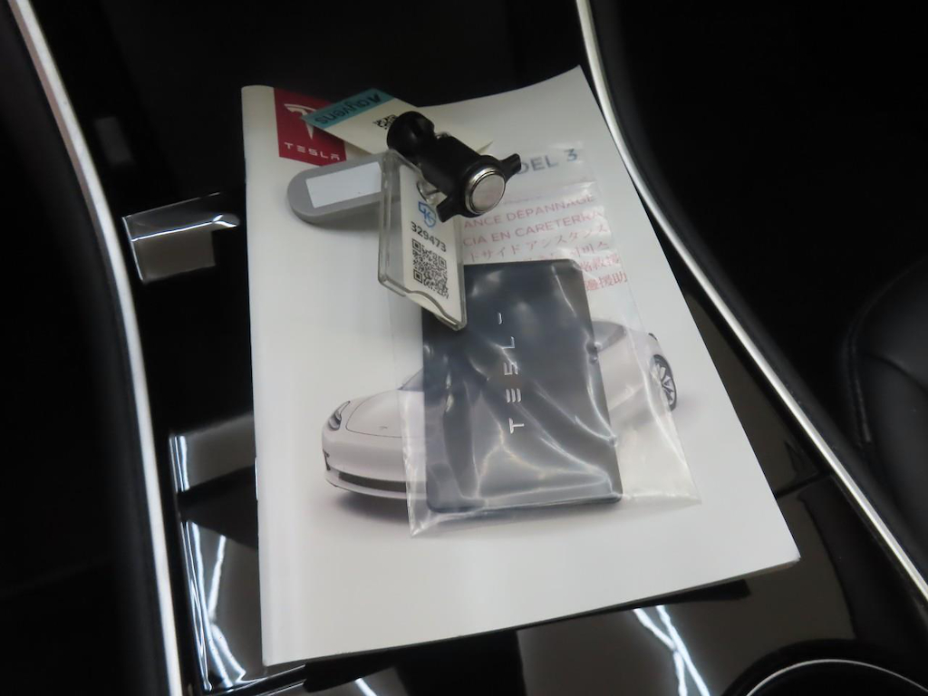 Foto 17 van Tesla Model 3