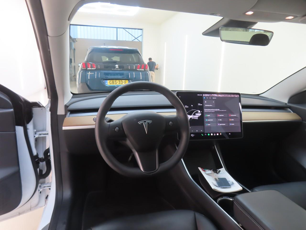 Foto 6 van Tesla Model 3