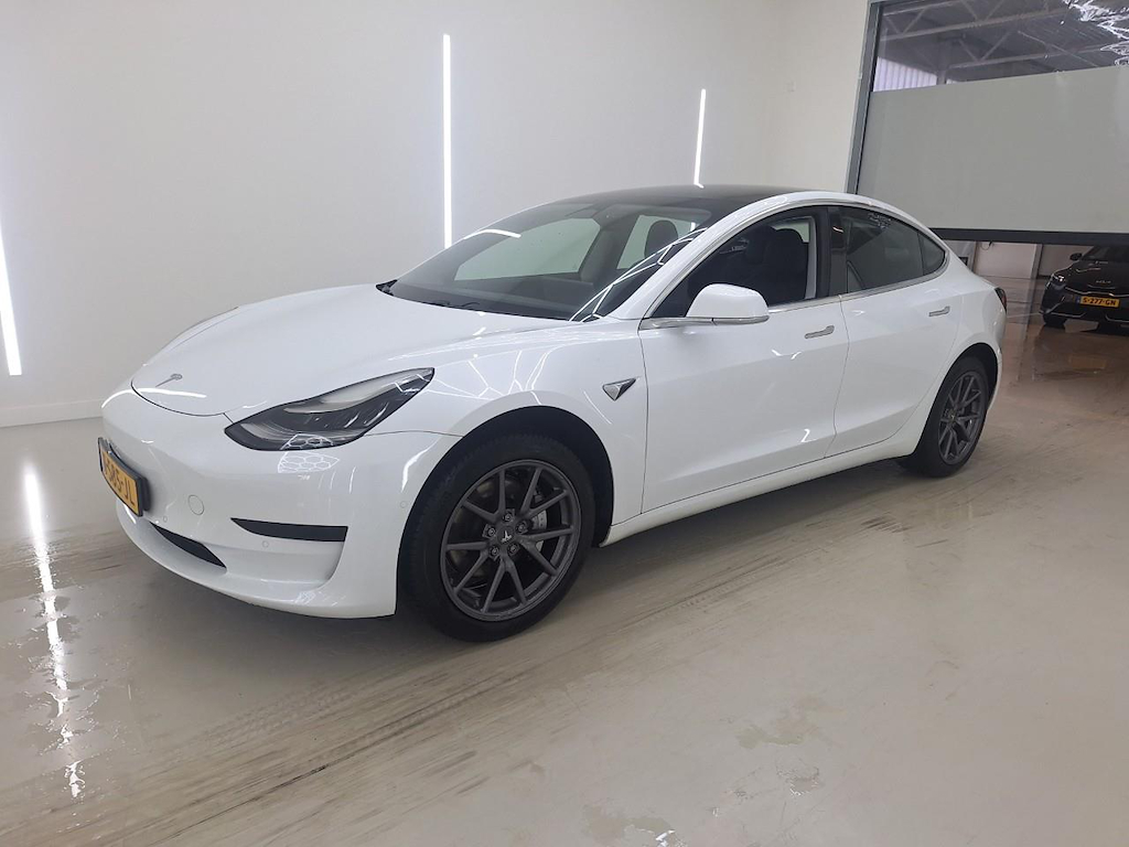 Foto 2 van Tesla Model 3