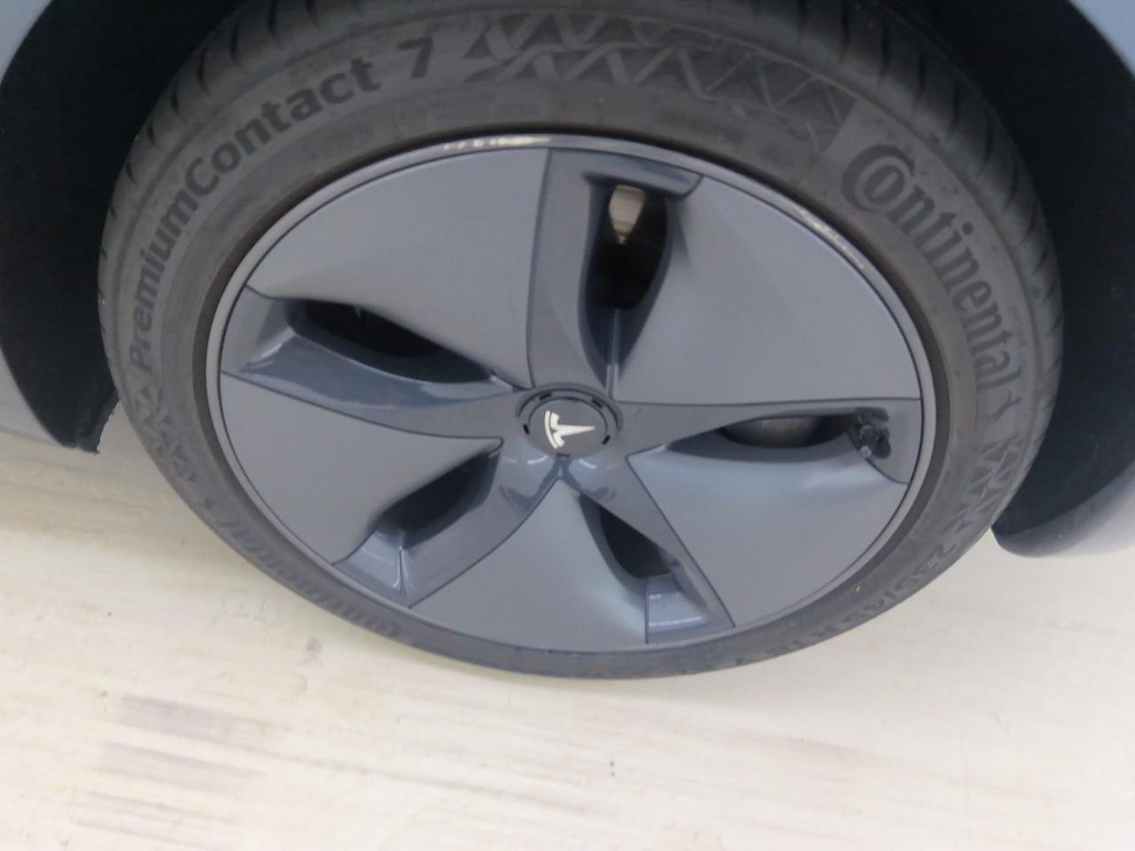 Foto 48 van Tesla Model 3