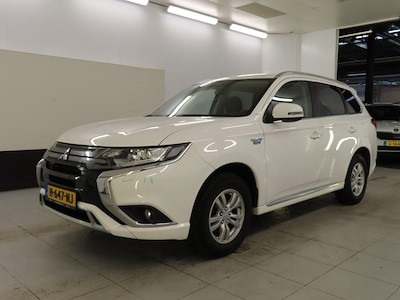 Ayvens Carmarket den MITSUBISHI Outlander satın al