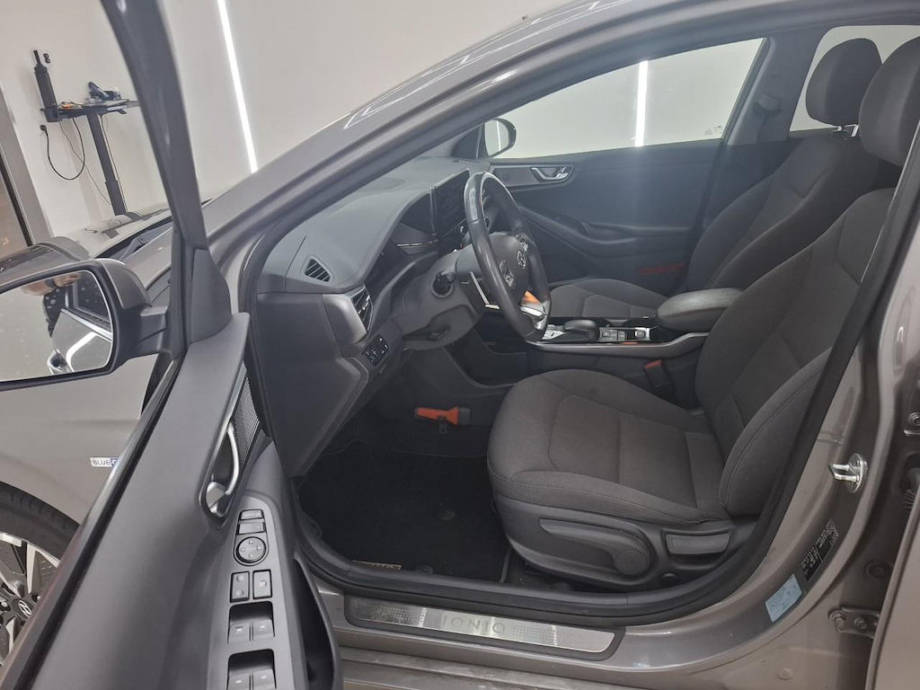 Foto 8 van Hyundai Ioniq