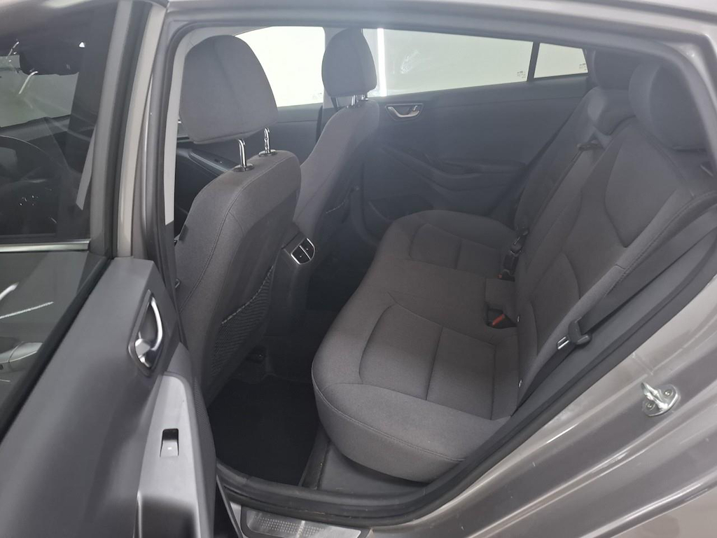 Foto 9 van Hyundai Ioniq