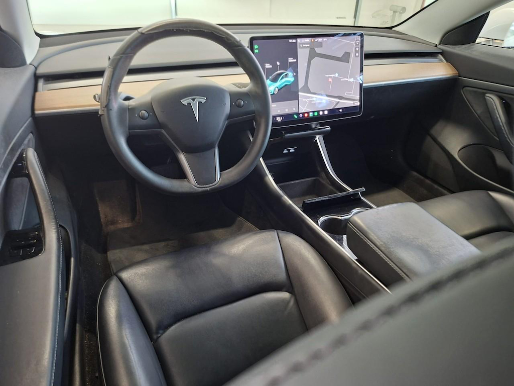 Foto 9 van Tesla Model 3