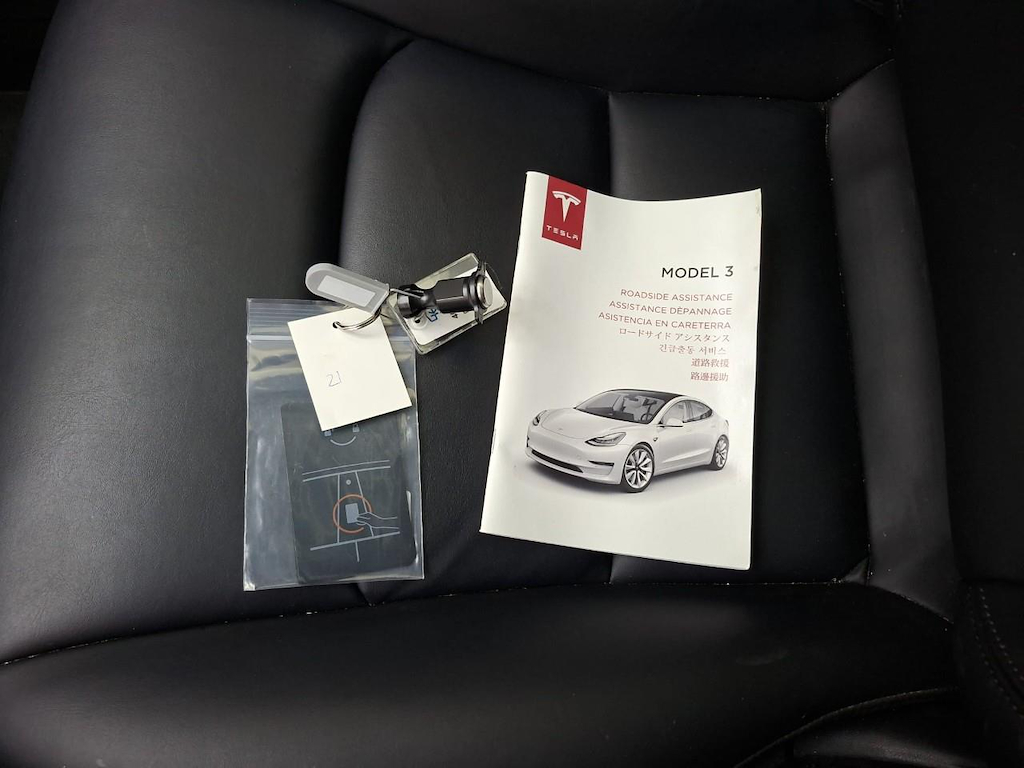 Foto 11 van Tesla Model 3