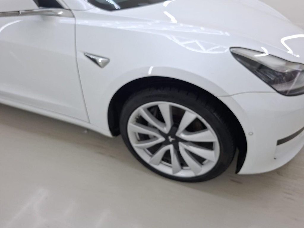 Foto 24 van Tesla Model 3