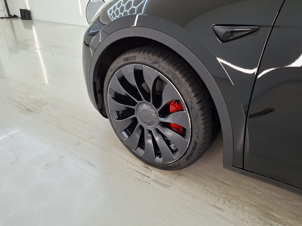 Foto 24 van Tesla Model Y