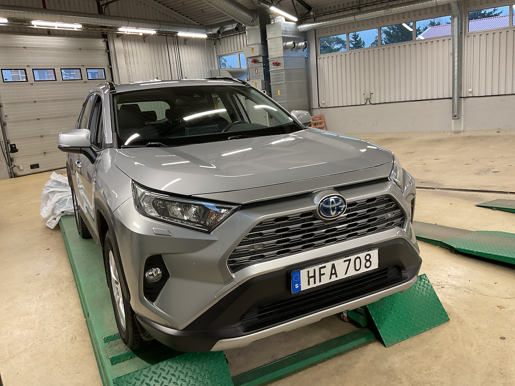 Toyota RAV4 Hybrid 222hk AWD-i Active Komfortpkt Drag