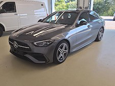 Kaufe MERCEDES-BENZ C 200D AMG LINE bei Ayvens Carmarket