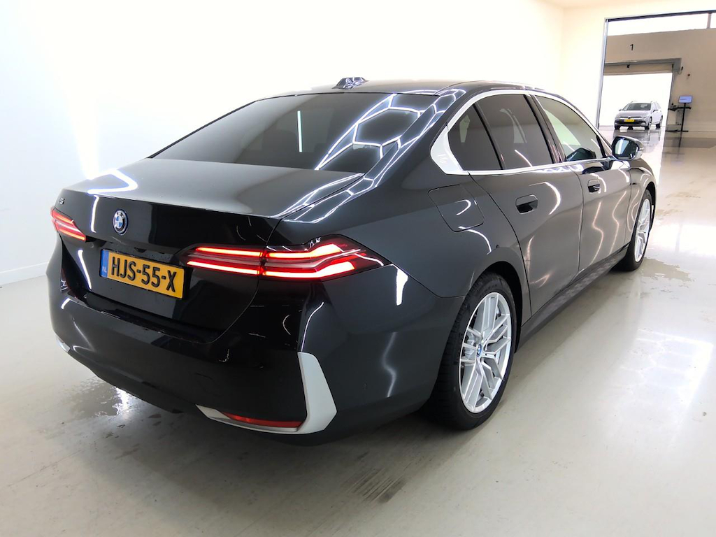 Foto 3 van BMW i5