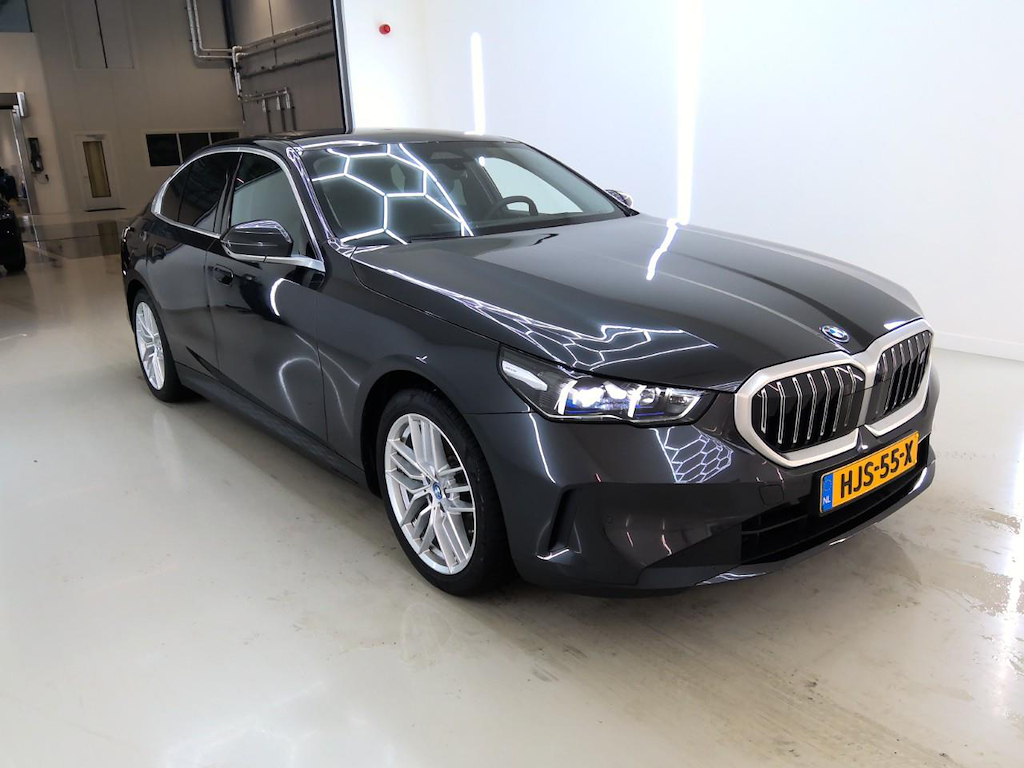 Foto 6 van BMW i5