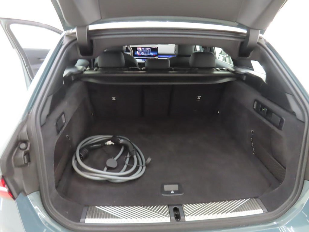 Foto 17 van BMW i5