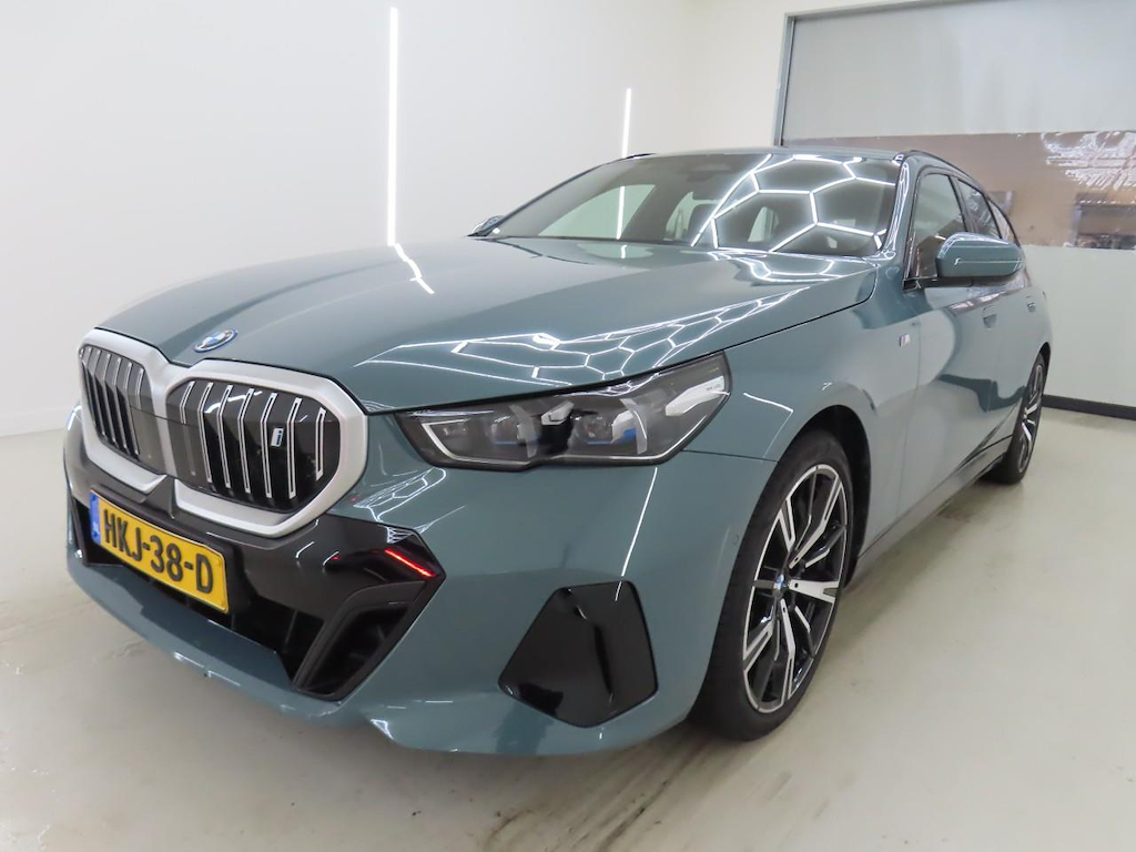 Foto 2 van BMW i5