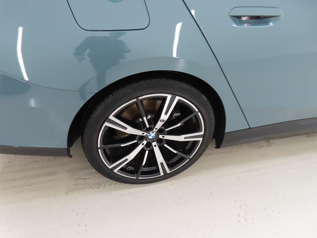 Foto 49 van BMW i5