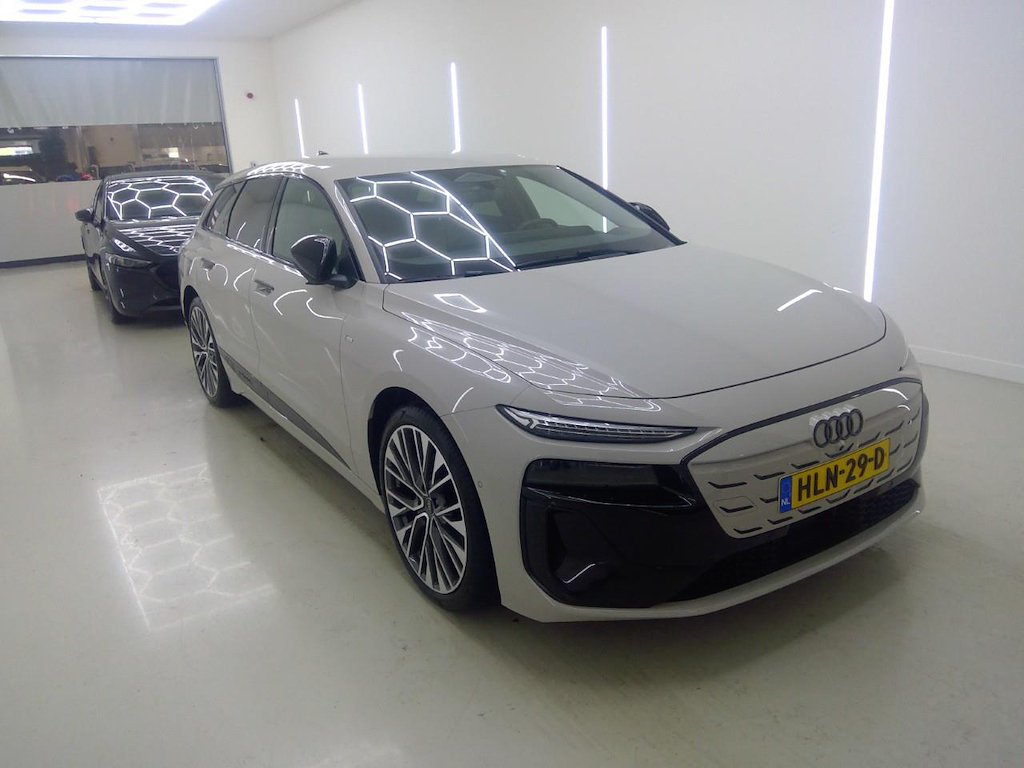 Foto 6 van Audi A6 Avant e-tron