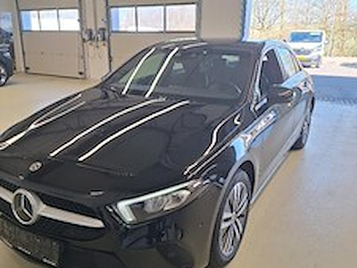 Kaufe MERCEDES-BENZ A 250 BUSINESS SOLUTION bei Ayvens Carmarket