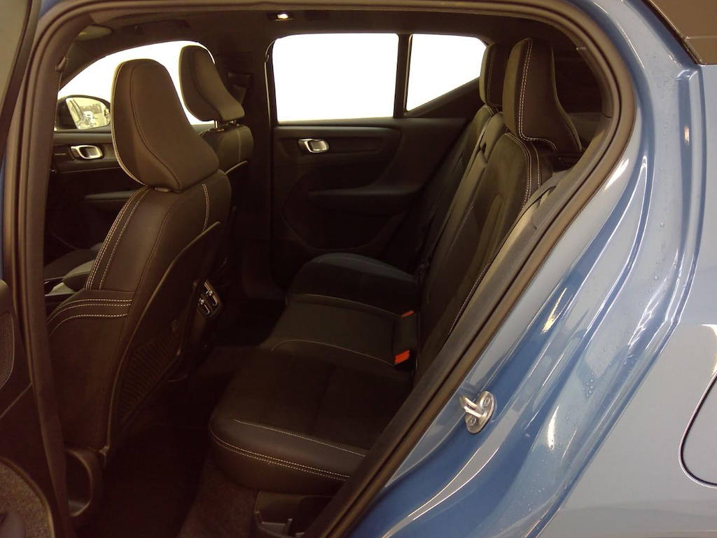 Foto 9 van Volvo EX40