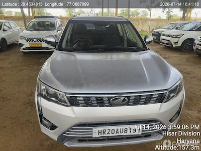 Buy MAHINDRA XUV300 1.5D W8 on Ayvens Carmarket
