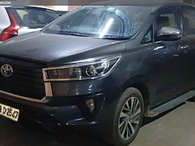 Buy TOYOTA INNOVA CRYSTA 2.4D Z on Ayvens Carmarket