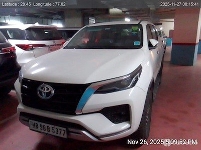 Buy TOYOTA FORTUNER on Ayvens Carmarket