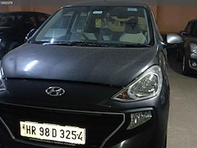 Buy HYUNDAI SANTRO 1.1 SPORTZ AM on Ayvens Carmarket