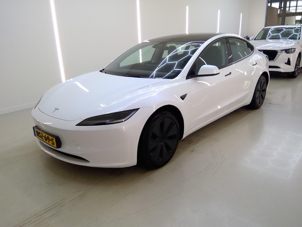 Foto 2 van Tesla Model 3